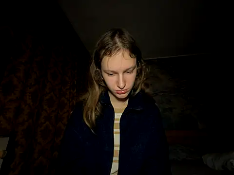 Snapshot of Eva_Angel3 chatting on October 28, 2025, 5:37 pm Eva Angel3 online show from October 28, 2025, 5:37 pm