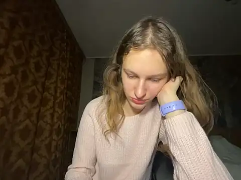 Snapshot of Eva_Angel3 chatting on October 31, 2025, 5:03 pm Eva Angel3 online show from October 31, 2025, 5:03 pm