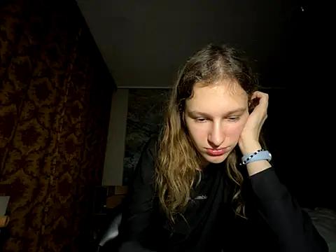 Eva Angel3 online show from December 2, 2025, 4:35 pm