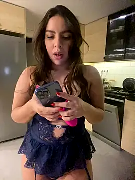 brazilianbbinuk online show from December 14, 2025, 8:24 pm