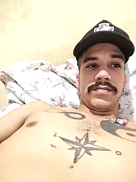 Snapshot of gatobranco001 chatting on March 15, 2025, 2:56 am gatobranco001 online show from March 15, 2025, 2:56 am