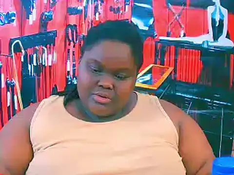 EbonyHotBuns online show from October 28, 2025, 9:28 pm