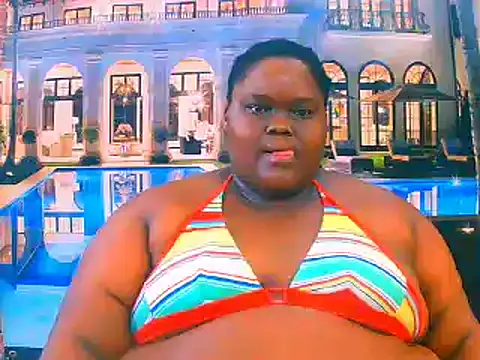 EbonyHotBuns online show from June 12, 2026, 6:29 pm