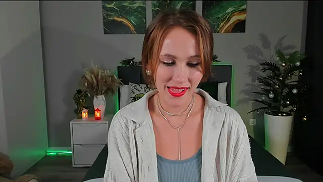 Snapshot of MichelleOrtis chatting on December 13, 2024, 1:01 pm MichelleOrtis online show from December 13, 2024, 1:01 pm