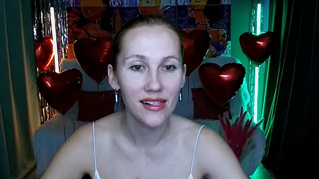 Snapshot of MichelleOrtis chatting on February 20, 2025, 1:30 pm MichelleOrtis online show from February 20, 2025, 1:30 pm
