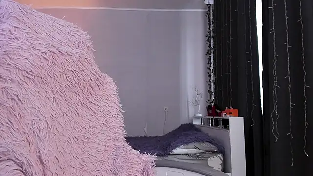 ReddHotPipper online show from March 27, 2026, 8:26 am