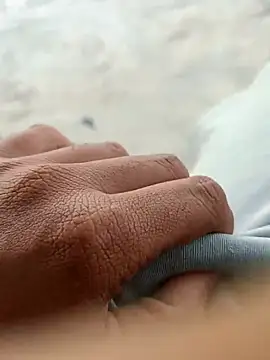 Snapshot of nick05inch chatting on November 1, 2025, 11:45 am nick05inch online show from November 1, 2025, 11:45 am