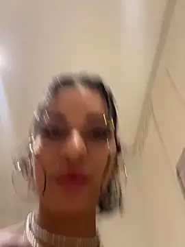 Snapshot of AlyssaHottv_ chatting on September 25, 2025, 10:46 pm AlyssaHottv  online show from September 25, 2025, 10:46 pm