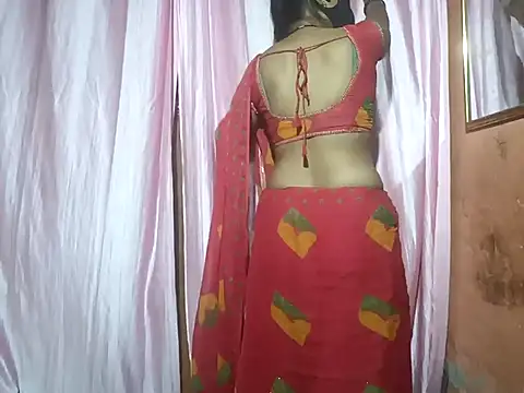 poojaxxx65 online show from March 19, 2025, 5:17 pm