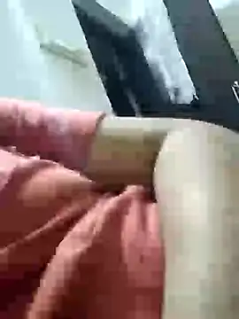 Snapshot of Happyman300 chatting on February 6, 2025, 8:13 pm Happyman300 online show from February 6, 2025, 8:13 pm