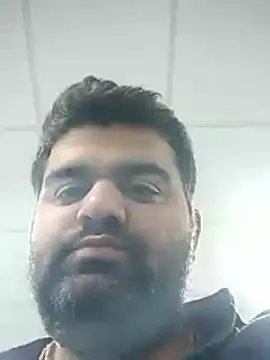 Snapshot of Happyman300 chatting on November 13, 2025, 11:42 am Happyman300 online show from November 13, 2025, 11:42 am