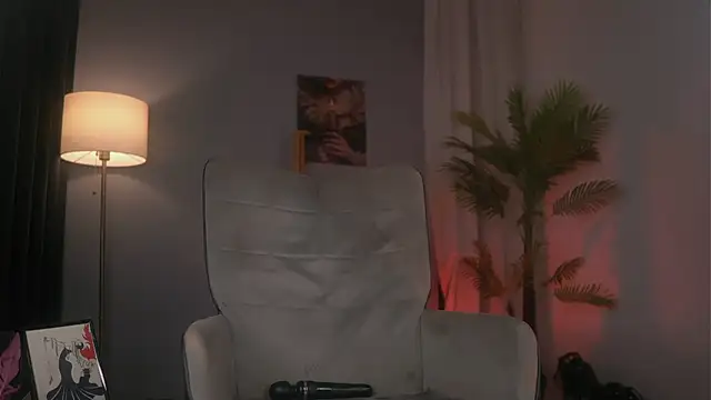 Snapshot of SerenaGrantt chatting on May 24, 2026, 9:36 am SerenaGrantt online show from May 24, 2026, 9:36 am