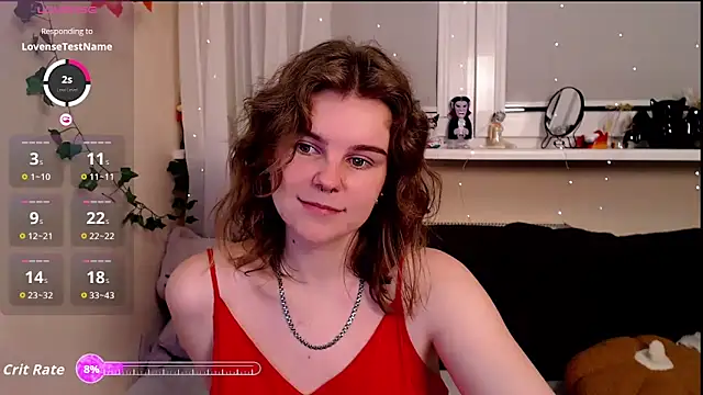 Snapshot of Moona_xx chatting on November 18, 2025, 6:34 pm Moona xx online show from November 18, 2025, 6:34 pm