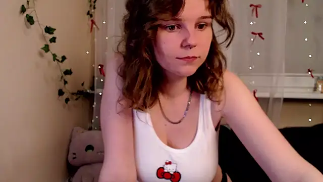 Snapshot of Moona_xx chatting on January 15, 2026, 10:57 pm Moona xx online show from January 15, 2026, 10:57 pm