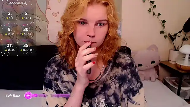 Snapshot of Moona_xx chatting on July 18, 2026, 11:52 pm Moona xx online show from July 18, 2026, 11:52 pm
