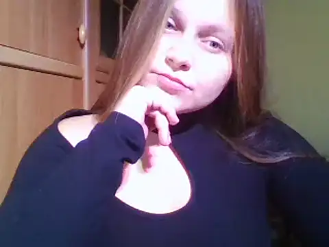 Evasapples online show from December 5, 2024, 12:41 am