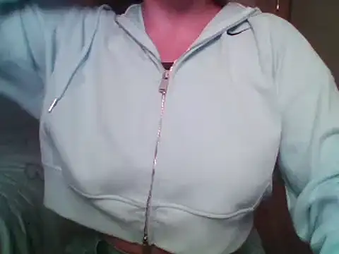 Evasapples online show from September 23, 2025, 8:56 pm