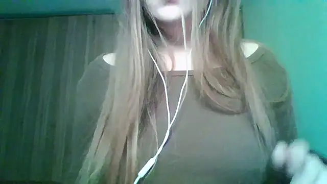 Evasapples online show from May 2, 2026, 7:41 pm