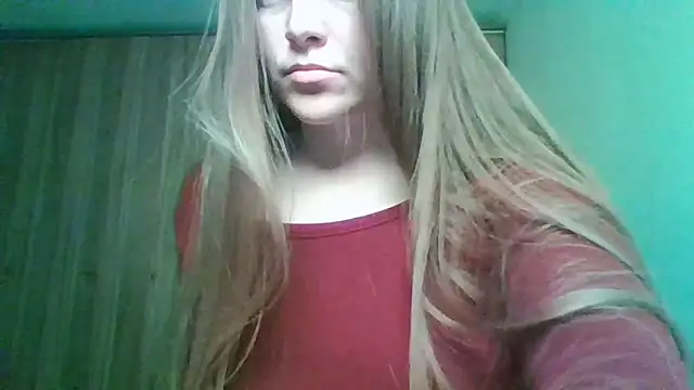 Evasapples online show from May 8, 2026, 3:17 pm