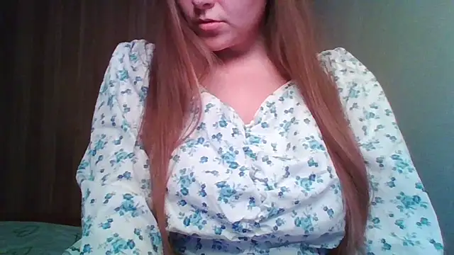 Evasapples online show from June 21, 2026, 6:21 pm