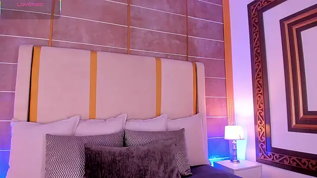 Snapshot of AbigailCarter chatting on October 22, 2025, 11:37 pm AbigailCarter online show from October 22, 2025, 11:37 pm