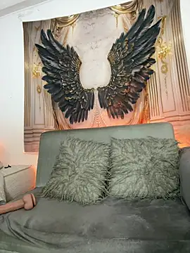 remyflux666 online show from March 17, 2026, 1:32 am