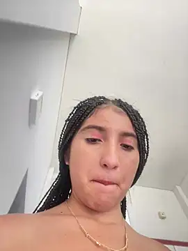 Snapshot of Matilda_russoo chatting on February 5, 2025, 3:52 pm Matilda russoo online show from February 5, 2025, 3:52 pm
