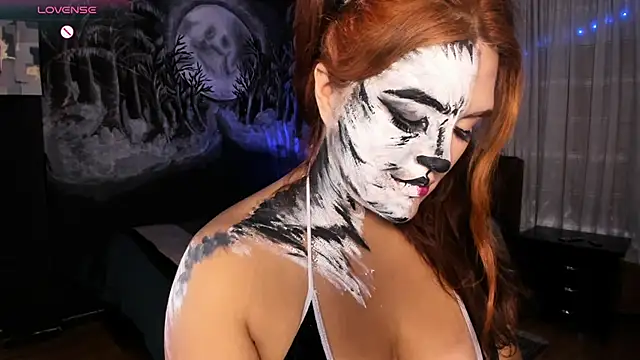 Snapshot of becca_diamond chatting on October 28, 2025, 7:38 pm becca diamond online show from October 28, 2025, 7:38 pm