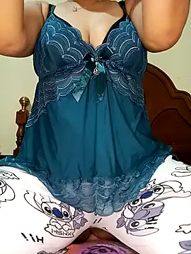 Snapshot of Sahar_sexy chatting on November 3, 2025, 3:35 pm Sahar sexy online show from November 3, 2025, 3:35 pm