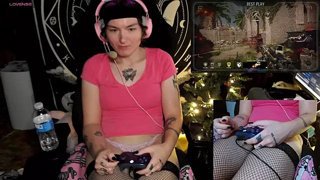 BrandiWRLD 999 online show from December 11, 2024, 9:12 pm