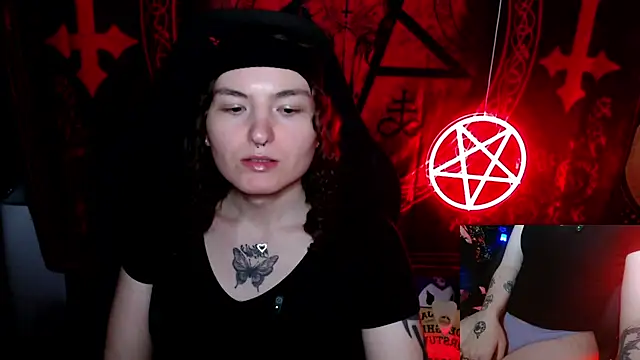 Snapshot of BrandiWRLD_999 chatting on October 6, 2025, 8:28 pm BrandiWRLD 999 online show from October 6, 2025, 8:28 pm