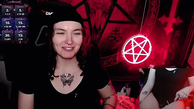 Snapshot of BrandiWRLD_999 chatting on October 24, 2025, 6:37 pm BrandiWRLD 999 online show from October 24, 2025, 6:37 pm