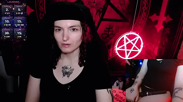 Snapshot of BrandiWRLD_999 chatting on October 25, 2025, 6:24 pm BrandiWRLD 999 online show from October 25, 2025, 6:24 pm