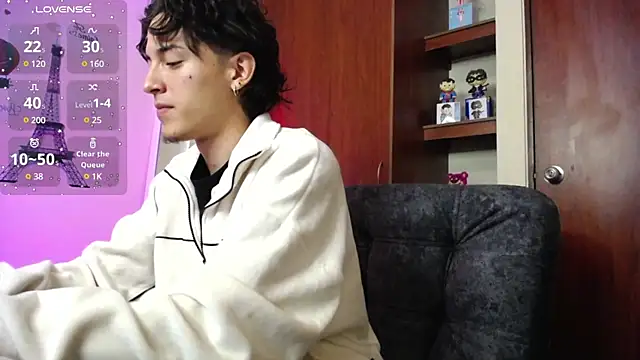 Aaron-Saemz- online show from February 15, 2025, 4:01 pm