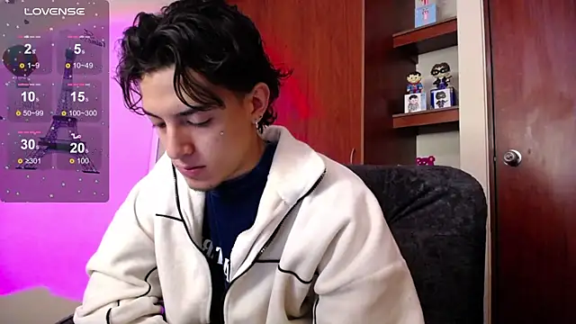 Aaron-Saemz- online show from February 18, 2025, 3:21 pm