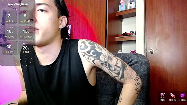 Aaron-Saemz- online show from March 18, 2025, 8:15 pm