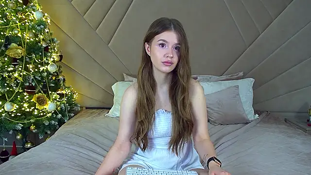MilanaBalmain online show from December 14, 2024, 4:23 am