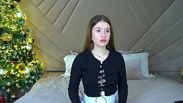 MilanaBalmain online show from December 15, 2024, 4:18 am