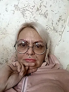 Gardener of Illusions online show from October 12, 2025, 4:50 pm