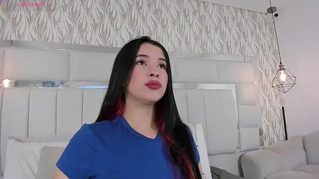 im nika  online show from January 8, 2026, 9:50 pm