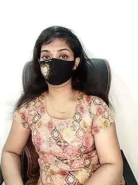 Snapshot of Tapur- chatting on October 18, 2025, 6:30 pm Tapur- online show from October 18, 2025, 6:30 pm