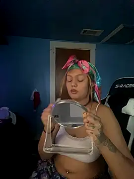 y0urlilgf online show from December 4, 2024, 6:39 pm