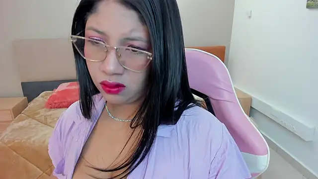 estrella bigboobs14 online show from January 23, 2025, 8:15 am