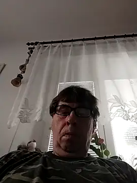 Lisak951 online show from December 2, 2025, 10:31 am