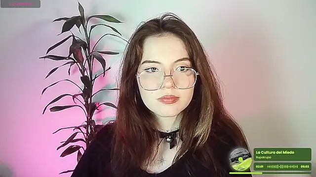 cherrybom969 online show from December 1, 2025, 5:01 am