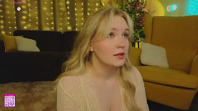 Snapshot of OraBIood chatting on September 20, 2025, 7:15 pm OraBIood online show from September 20, 2025, 7:15 pm