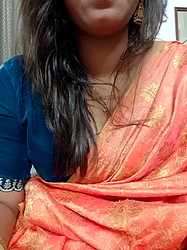 Snapshot of Sexy-Shalinii chatting on May 5, 2026, 1:30 pm Sexy-Shalinii online show from May 5, 2026, 1:30 pm