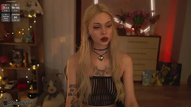 Snapshot of ManiFreyja chatting on March 11, 2026, 8:37 pm ManiFreyja online show from March 11, 2026, 8:37 pm