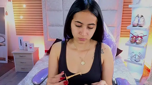 Mia Fischer online show from June 23, 2026, 12:36 pm