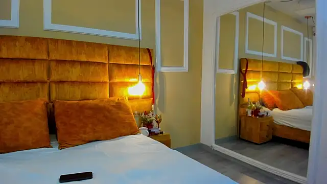 adarussell online show from December 1, 2025, 2:11 pm